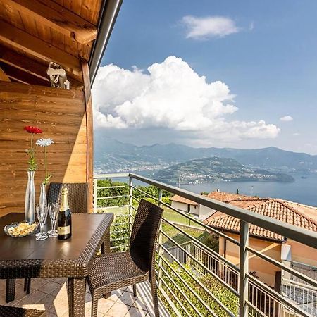 La Dolce Vita - Vista Lago E Piscina Parzanica Экстерьер фото